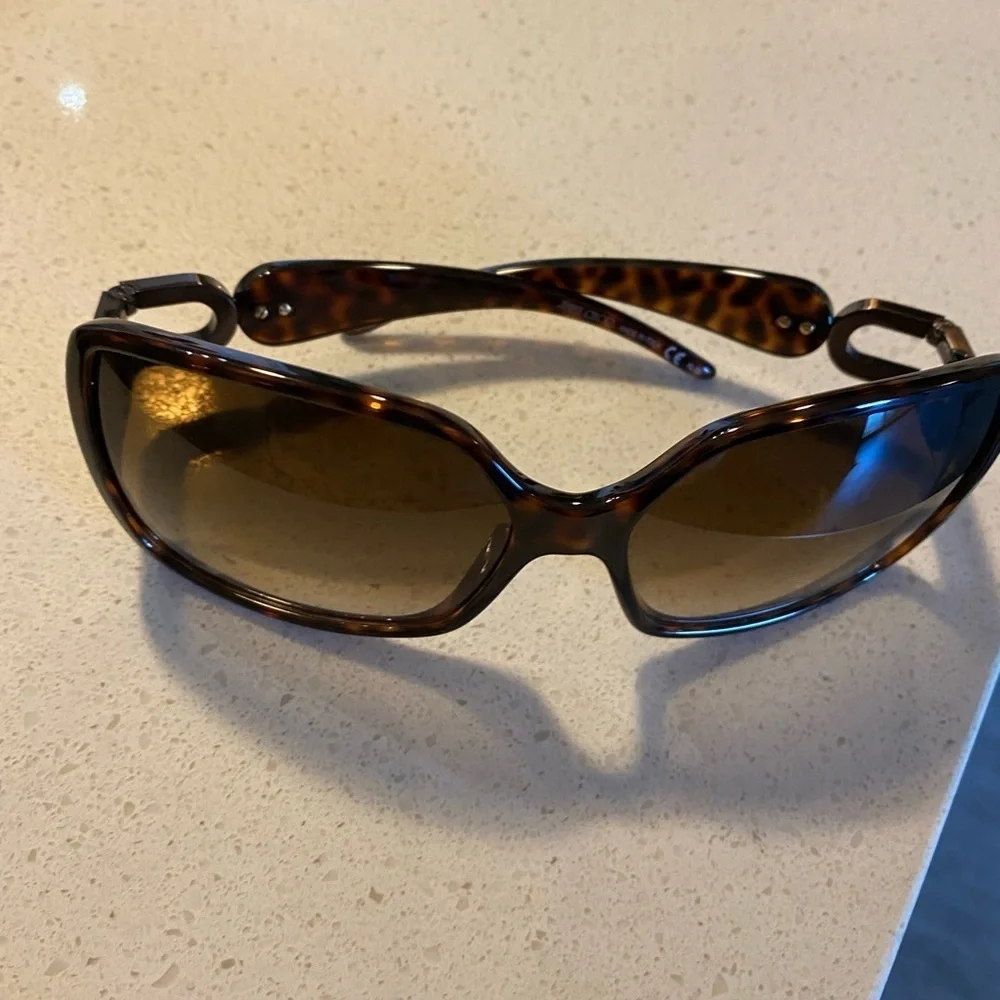 JIMMY CHOO Tyler Strauss stunning brown sunglasses Made In Italy. Authentic
